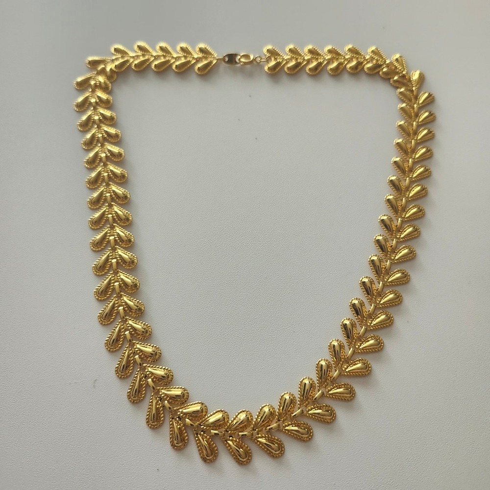 Vtg Avon Gold Tone Leaf Link Collar Necklace Textured Statement Jewelry Signed